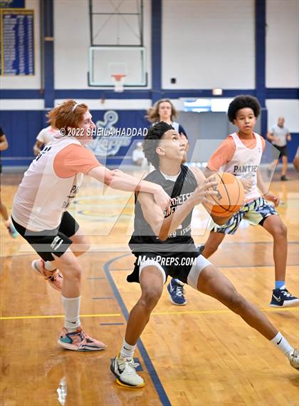 Thumbnail 2 in Lakewood vs Bradenton Christian (The Hoop Vibe) photogallery.