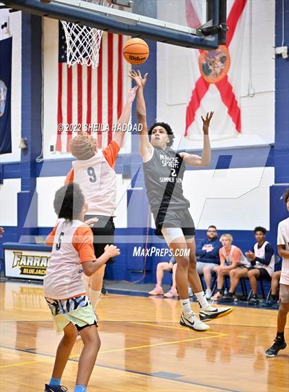 Thumbnail 2 in Lakewood vs Bradenton Christian (The Hoop Vibe) photogallery.
