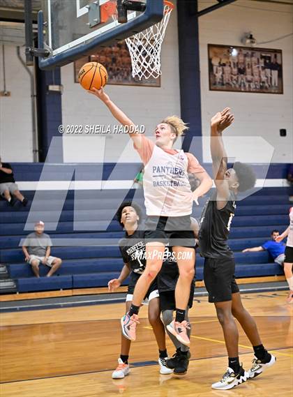 Thumbnail 2 in Lakewood vs Bradenton Christian (The Hoop Vibe) photogallery.