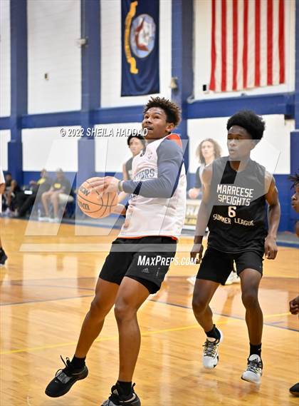 Thumbnail 1 in Lakewood vs Bradenton Christian (The Hoop Vibe) photogallery.