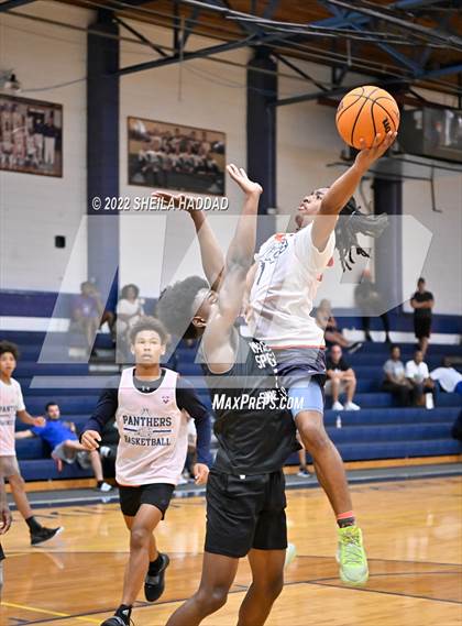 Thumbnail 1 in Lakewood vs Bradenton Christian (The Hoop Vibe) photogallery.