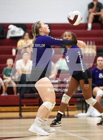 Thumbnail 1 in Jacksboro vs Alvord (Poolville Tournament) photogallery.