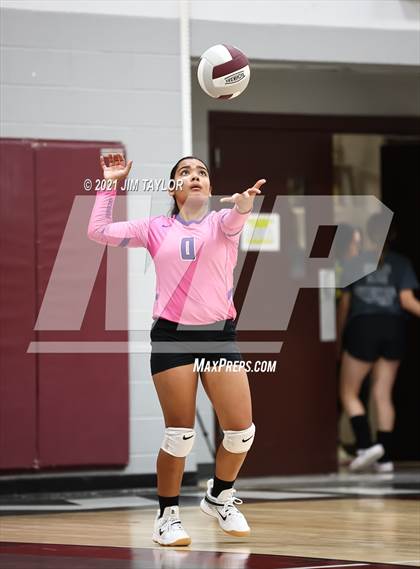 Thumbnail 1 in Jacksboro vs Alvord (Poolville Tournament) photogallery.