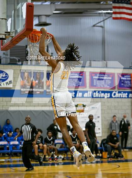 Thumbnail 1 in Winter Haven vs Zephyrhills Christian Academy  (SunBash Tourney) photogallery.