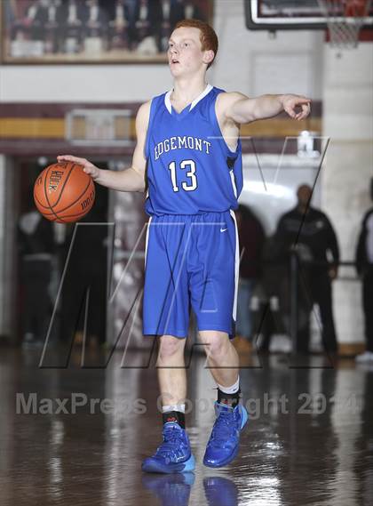 Thumbnail 3 in Edgemont vs. Tuckahoe (Coaches vs Cancer Classic) photogallery.