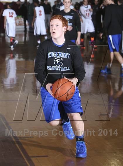 Thumbnail 2 in Edgemont vs. Tuckahoe (Coaches vs Cancer Classic) photogallery.