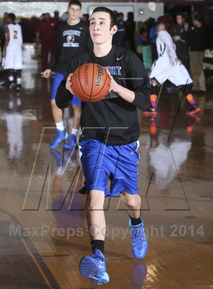 Thumbnail 3 in Edgemont vs. Tuckahoe (Coaches vs Cancer Classic) photogallery.