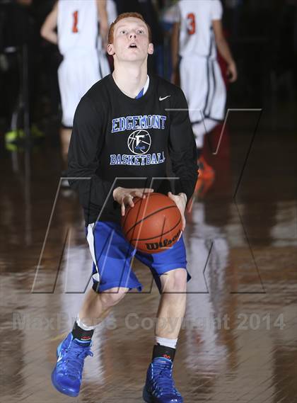 Thumbnail 3 in Edgemont vs. Tuckahoe (Coaches vs Cancer Classic) photogallery.