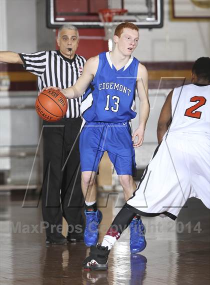Thumbnail 1 in Edgemont vs. Tuckahoe (Coaches vs Cancer Classic) photogallery.