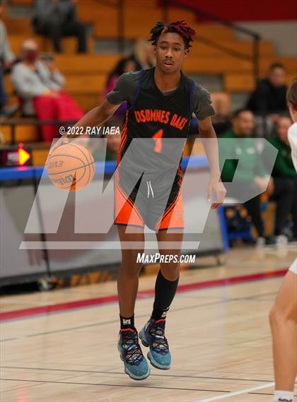 Thumbnail 2 in Ponderosa vs. Cosumnes Oaks (Stan Harms Classic Tournament) photogallery.