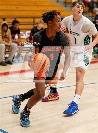 Thumbnail 2 in Ponderosa vs. Cosumnes Oaks (Stan Harms Classic Tournament) photogallery.