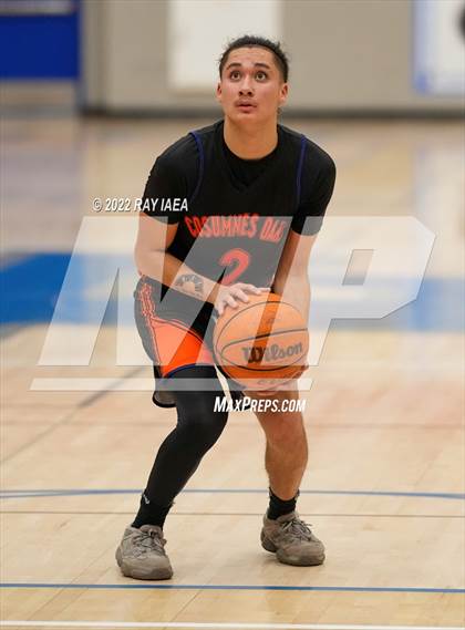 Thumbnail 1 in Ponderosa vs. Cosumnes Oaks (Stan Harms Classic Tournament) photogallery.