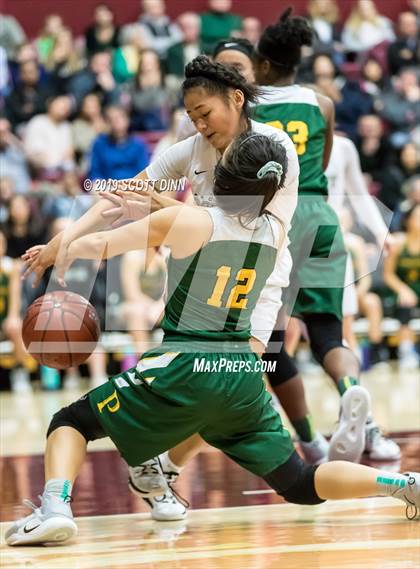 Thumbnail 1 in Pinewood v Archbishop Mitty (CIF CCS Open Finals) photogallery.