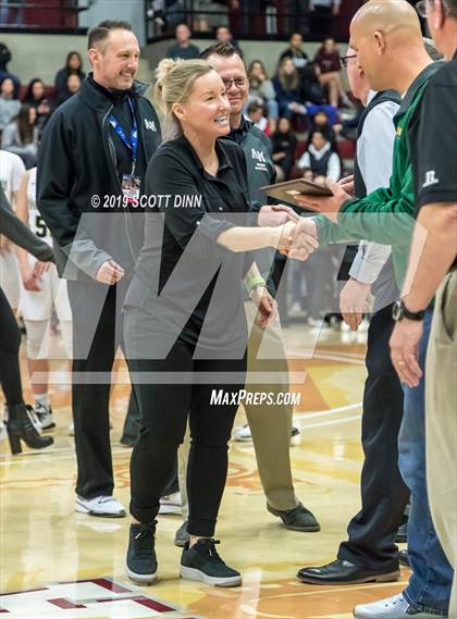 Thumbnail 3 in Pinewood v Archbishop Mitty (CIF CCS Open Finals) photogallery.