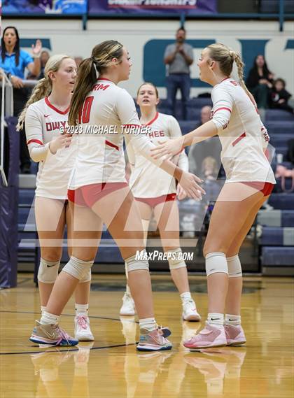 Thumbnail 1 in Owyhee vs Eagle (IHSAA 5A Semi Final) photogallery.