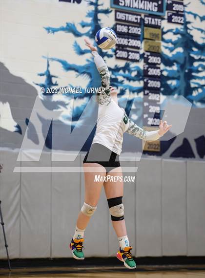 Thumbnail 3 in Owyhee vs Eagle (IHSAA 5A Semi Final) photogallery.