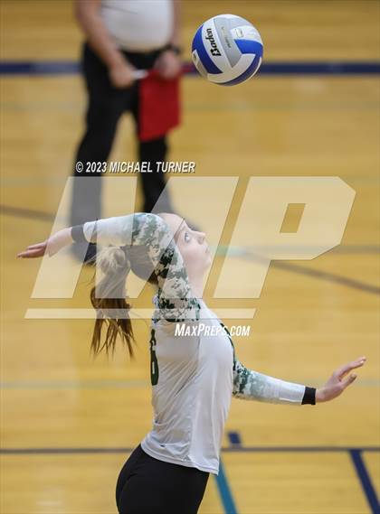 Thumbnail 3 in Owyhee vs Eagle (IHSAA 5A Semi Final) photogallery.