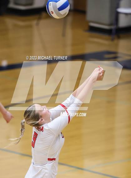 Thumbnail 1 in Owyhee vs Eagle (IHSAA 5A Semi Final) photogallery.