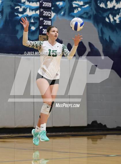 Thumbnail 2 in Owyhee vs Eagle (IHSAA 5A Semi Final) photogallery.