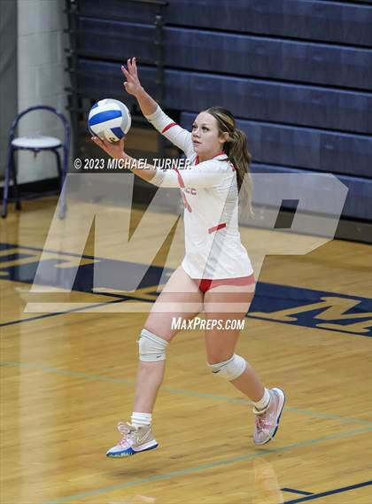 Thumbnail 2 in Owyhee vs Eagle (IHSAA 5A Semi Final) photogallery.