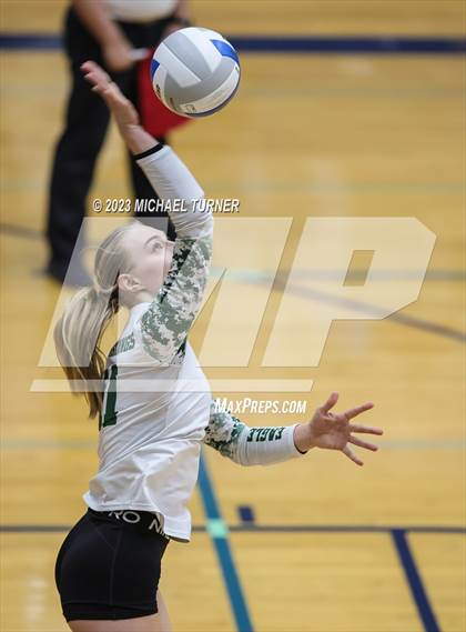 Thumbnail 3 in Owyhee vs Eagle (IHSAA 5A Semi Final) photogallery.