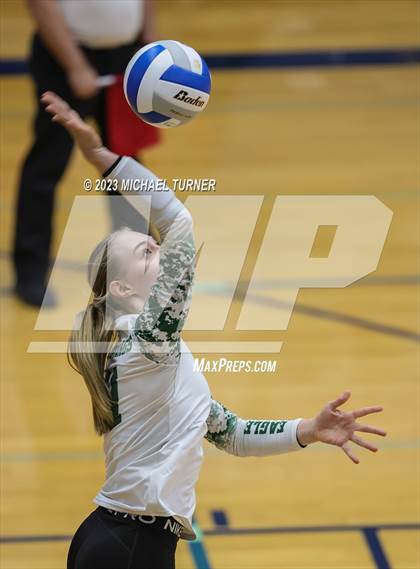 Thumbnail 2 in Owyhee vs Eagle (IHSAA 5A Semi Final) photogallery.