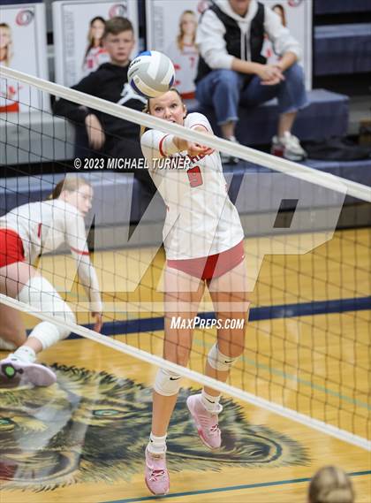 Thumbnail 1 in Owyhee vs Eagle (IHSAA 5A Semi Final) photogallery.