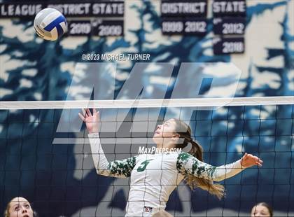 Thumbnail 2 in Owyhee vs Eagle (IHSAA 5A Semi Final) photogallery.