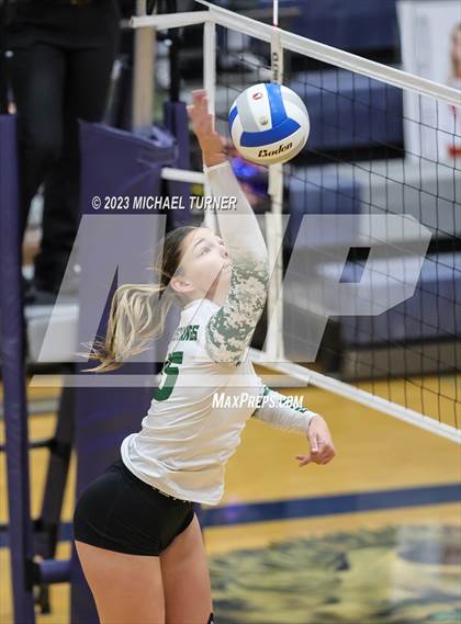 Thumbnail 2 in Owyhee vs Eagle (IHSAA 5A Semi Final) photogallery.
