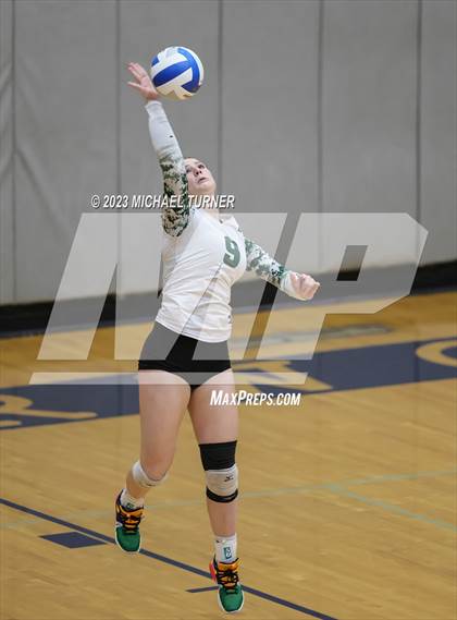 Thumbnail 2 in Owyhee vs Eagle (IHSAA 5A Semi Final) photogallery.