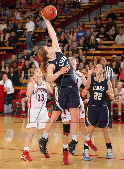Thumbnail 2 in Providence Hall vs. Rio Hondo Prep (CIF SS D6 Final) photogallery.