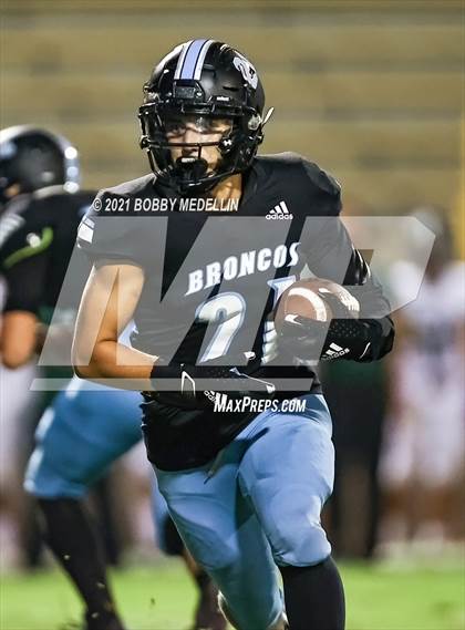 Thumbnail 2 in El Diamante @ Clovis North photogallery.