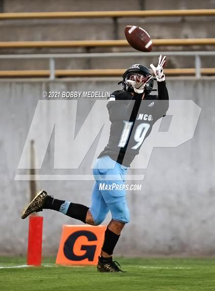 Thumbnail 3 in El Diamante @ Clovis North photogallery.