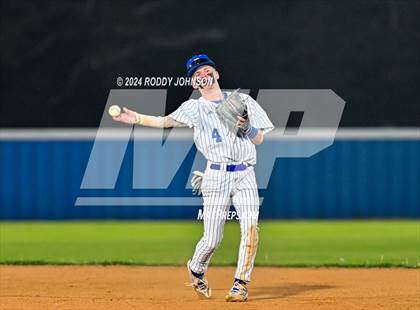 Thumbnail 2 in DeRidder vs Sacred Heart Ville Platte photogallery.
