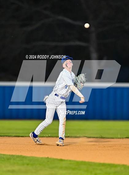 Thumbnail 2 in DeRidder vs Sacred Heart Ville Platte photogallery.