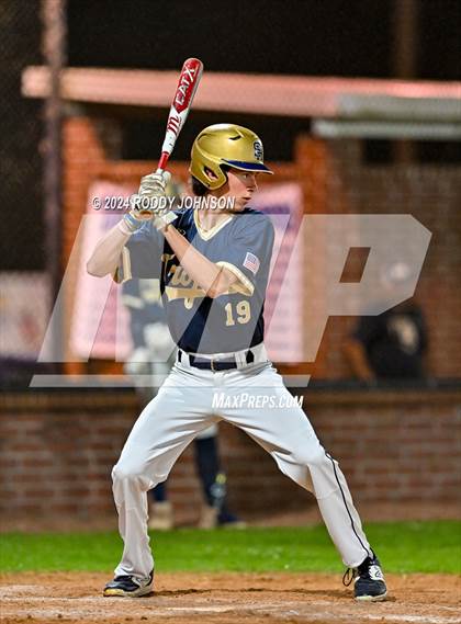 Thumbnail 2 in DeRidder vs Sacred Heart Ville Platte photogallery.