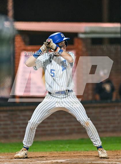 Thumbnail 1 in DeRidder vs Sacred Heart Ville Platte photogallery.