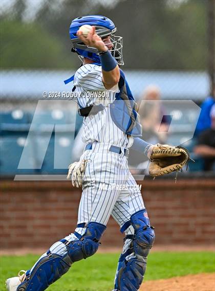 Thumbnail 2 in DeRidder vs Sacred Heart Ville Platte photogallery.