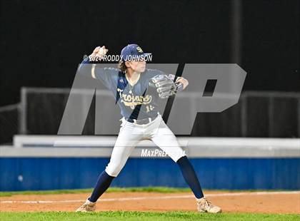 Thumbnail 2 in DeRidder vs Sacred Heart Ville Platte photogallery.