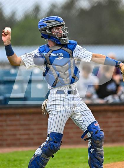 Thumbnail 1 in DeRidder vs Sacred Heart Ville Platte photogallery.