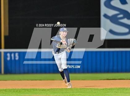 Thumbnail 3 in DeRidder vs Sacred Heart Ville Platte photogallery.