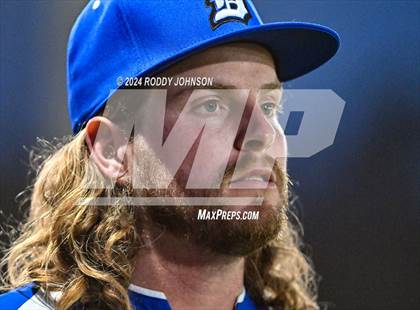 Thumbnail 1 in DeRidder vs Sacred Heart Ville Platte photogallery.
