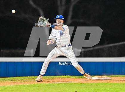 Thumbnail 1 in DeRidder vs Sacred Heart Ville Platte photogallery.