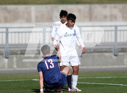 Thumbnail 2 in Roaring Fork vs. Kent Denver (CHSAA 3A State Final) photogallery.