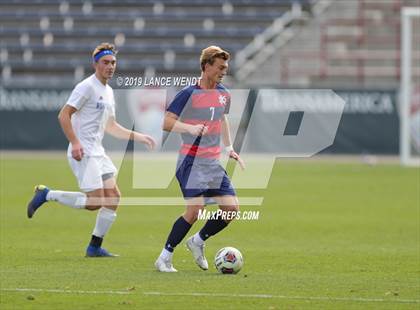 Thumbnail 3 in Roaring Fork vs. Kent Denver (CHSAA 3A State Final) photogallery.