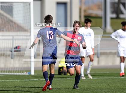Thumbnail 2 in Roaring Fork vs. Kent Denver (CHSAA 3A State Final) photogallery.