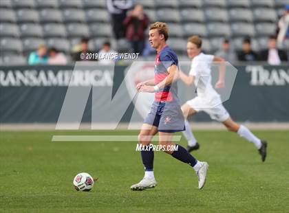 Thumbnail 1 in Roaring Fork vs. Kent Denver (CHSAA 3A State Final) photogallery.