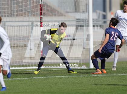 Thumbnail 2 in Roaring Fork vs. Kent Denver (CHSAA 3A State Final) photogallery.