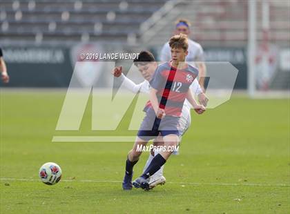 Thumbnail 1 in Roaring Fork vs. Kent Denver (CHSAA 3A State Final) photogallery.