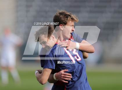 Thumbnail 1 in Roaring Fork vs. Kent Denver (CHSAA 3A State Final) photogallery.